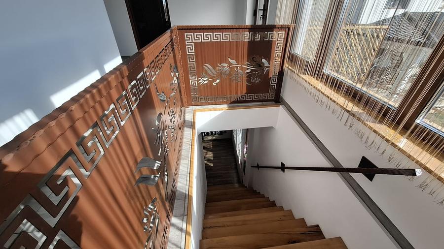 km 5 - vila P+ 1 etaj (teren 580 mp /deschidere 13.5 ml ) - 5