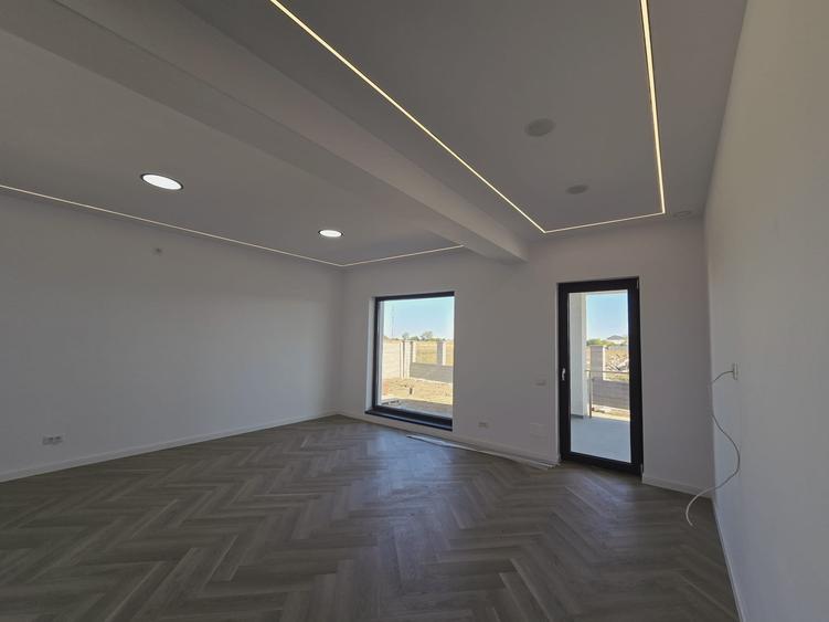 Vila individuala - 4 camere  - 3 bai - incalzire pardoseala - placa de beton - 5