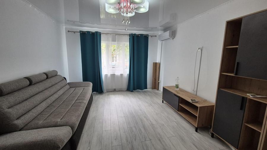 Apartament cu 2 camere decomandat în Siderurgiștilor