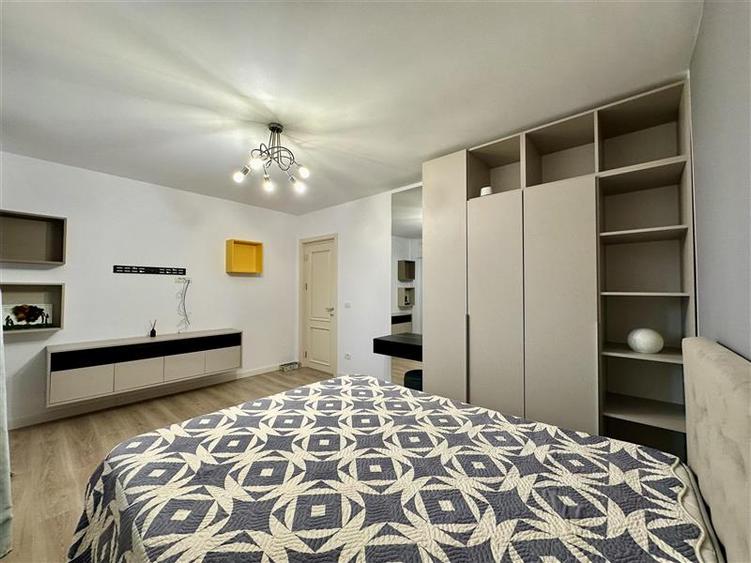 Apartament 4 camere de vanzare Valea Lupului - 2