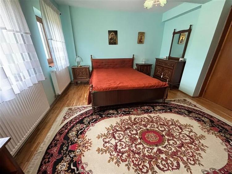 VILA DEOSEBITA IN SLATINA - LUNCANI - OAZA DE LINISTE LA MARGINEA PADURII - 12