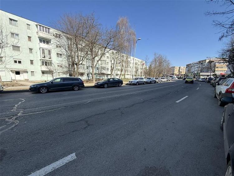 Milcov - Bazar - stradal - etajul 1 - 2