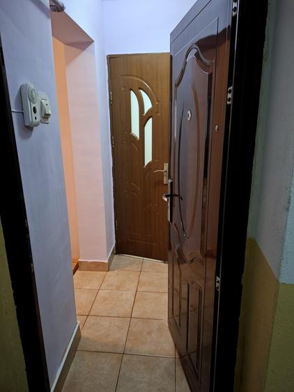 Garsonieră Gavana 3 , Decomandata / mobilată , finisaje medii! - 9