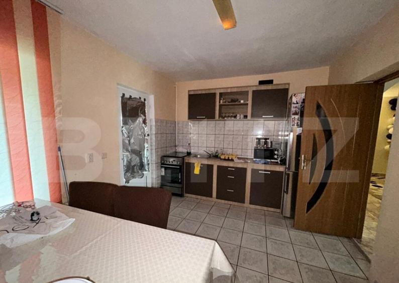 Casa de vanzare , 258.00 utili + 418 teren, zona Closca - 4