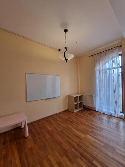 Vila - Parcul Carol - 13 Camere - Pretabil Gradinita - Autorizata - 9