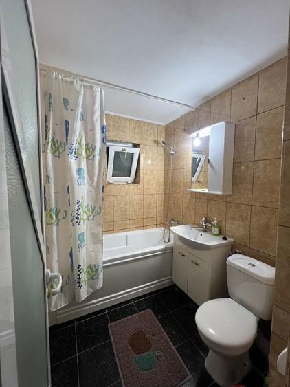 Apartament 3 camere de inchiriat GAESTI - 1