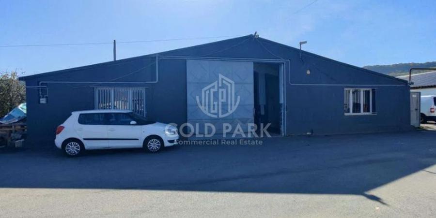 Spatiu Industrial - Zona Autostrazii A3 - Curte / Parcari - 1