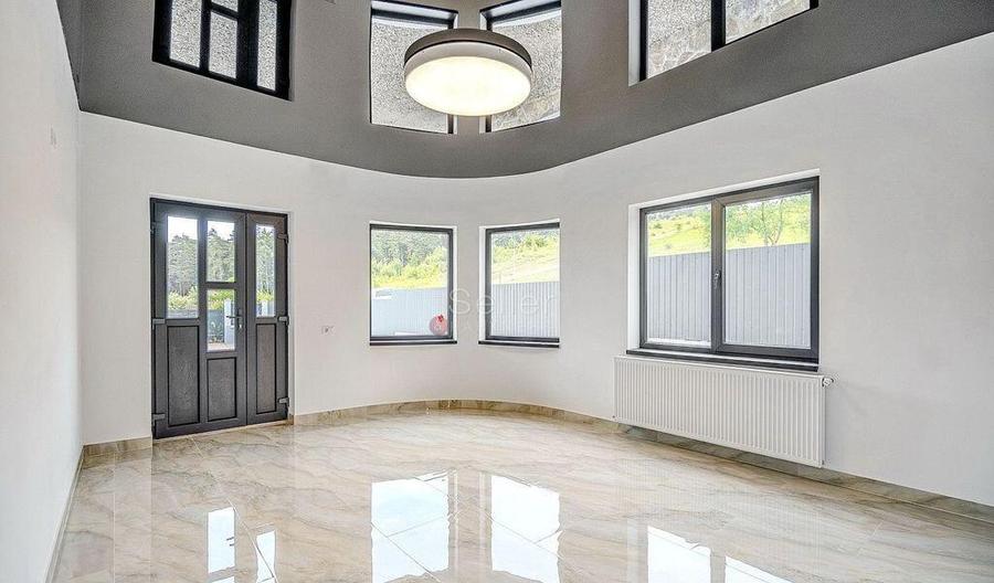 Zona Linistita Structura Generoasa - 28