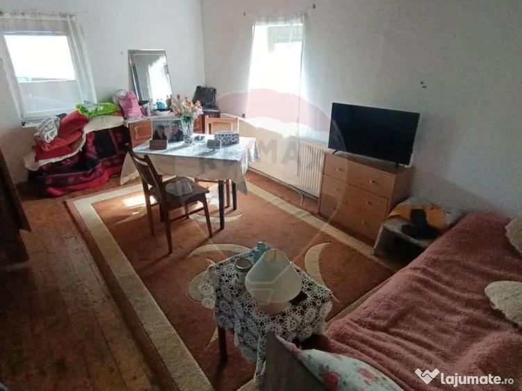 Casa de vanzare in stil vechi cu 3 camere si 3 arii i... - 1