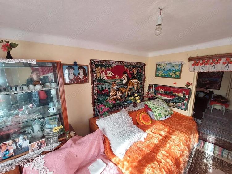 Casa P+1, 5 camere, teren 1200 mp, sat Barbuncesti, Grajdana - 4