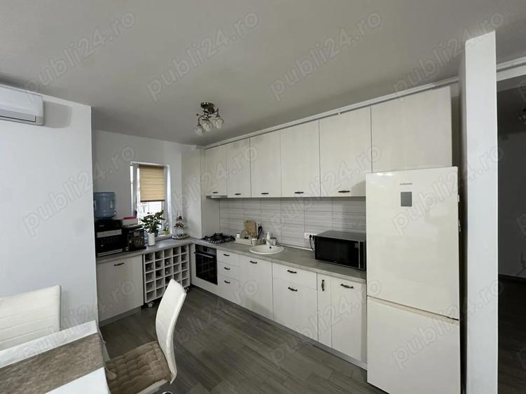 Vand sau schimb!Apartament 3 camere , etaj 2 din 3 de la proprietar, - 7