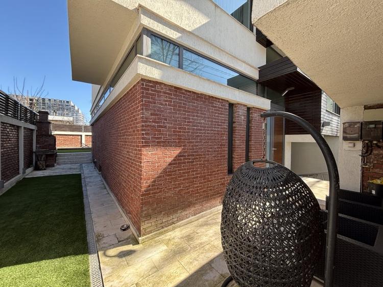 Vila Moderna - S+P+2 - Piscina Incalzita - Garaj - Andronache - 2