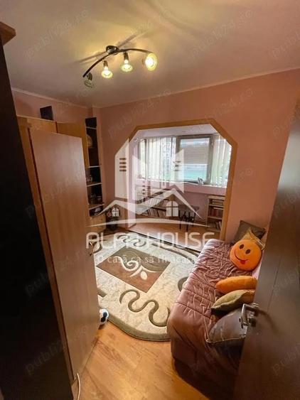 Inchiriez 2 camere Decomandat zona Micro 4 - 7