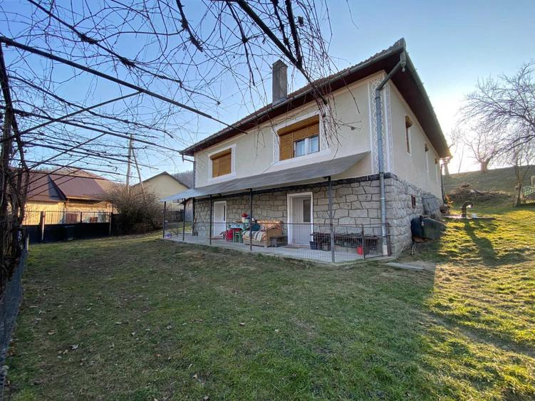 Vand casa si livada in Comuna Ciucea, judetul CLUJ - 4