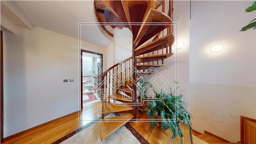 Casa de vanzare in Sibiu - individuala - 278 mp utili - - 17