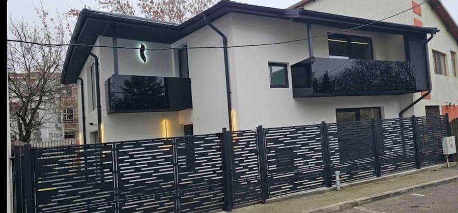 TINERETULUI PARC ( LANGA DOMENIUL MARȚIȘOR ) - 1