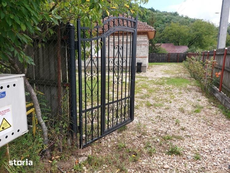 Casă cu 4 camere cu Teren 405 Mp în Ștefănești