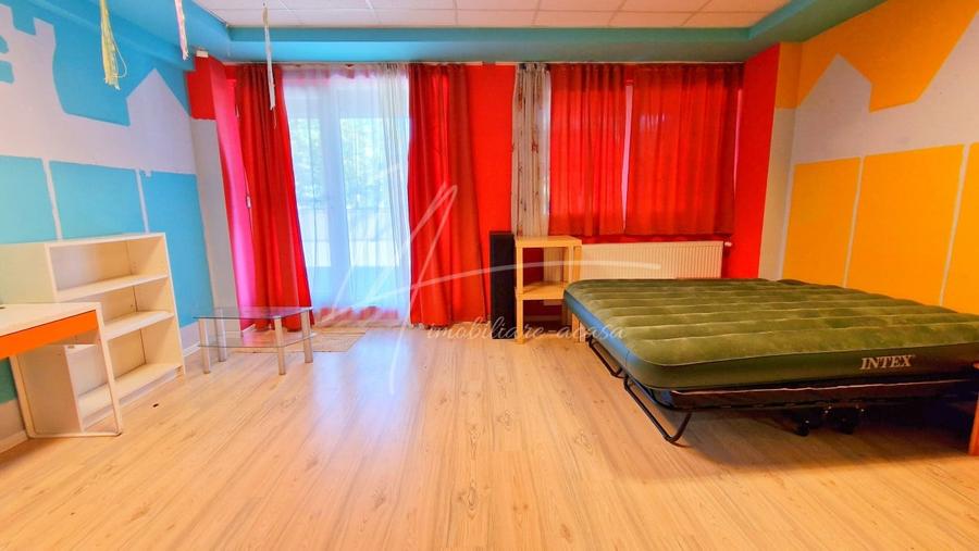 Apartament rar cu 5 camere si curte de 358 mp – Prelungirea Ghencea - 42