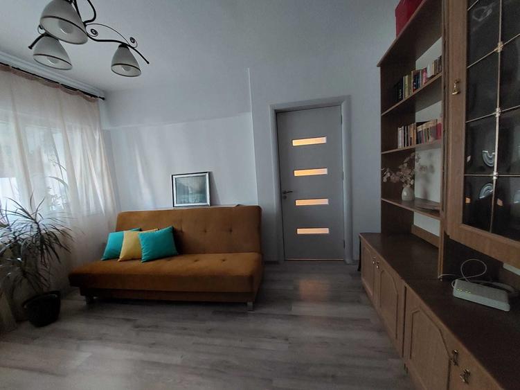 Apartament cu 2 camere semidecomandat în Ultracentral