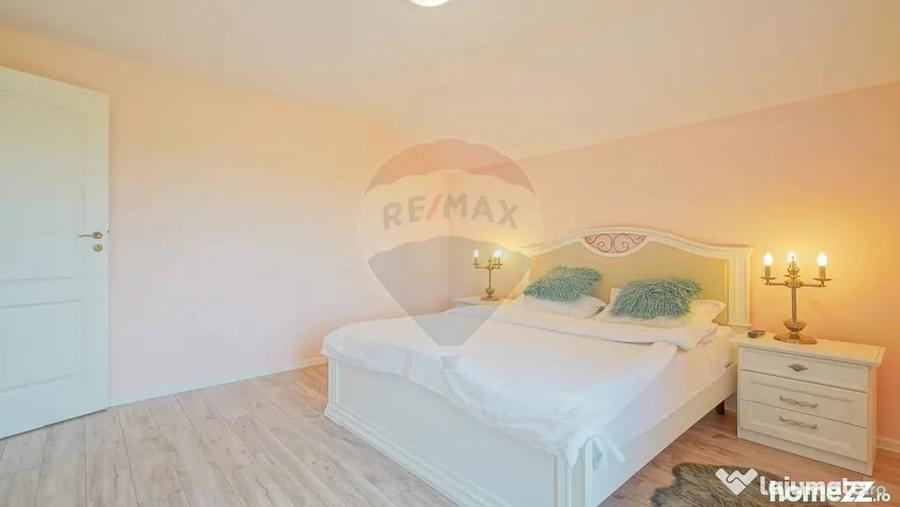 Casă cu 4 camere cu Teren 534 Mp în IAR