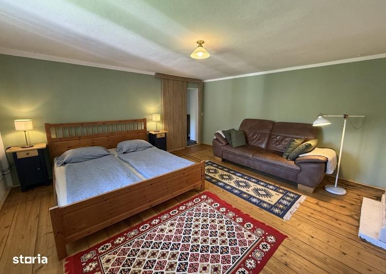Casă cu 2 camere decomandat cu Teren 1400 Mp în Vânători