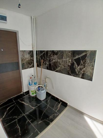 Garsonieră decomandată în Bucium