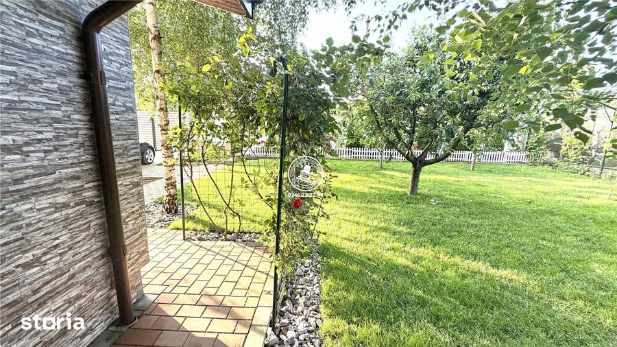 Casă cu 5 camere cu Teren 1000 Mp în Aroneanu