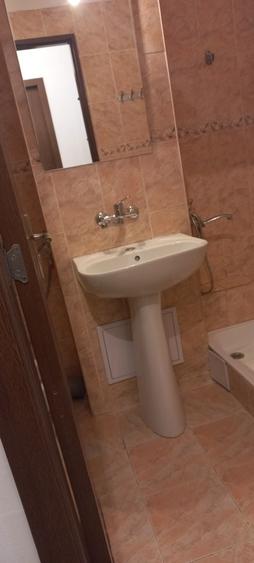Inchiriez garsoniera decomandata in zona liceelor Pedagogic si Energetic. - 8