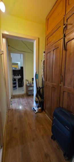 Apartament cu 3 camere decomandat în Lipovei