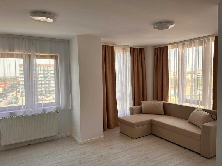 Apartament cu 3 camere decomandat în Torontalului