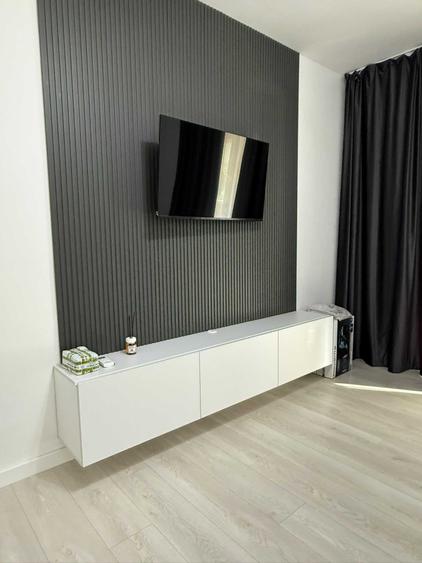 Apartament cu 2 camere decomandat în Uverturii