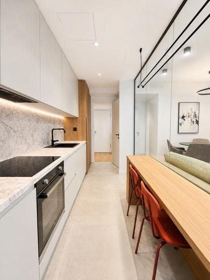 Apartament cu 2 camere decomandat, mobilat în Aviației