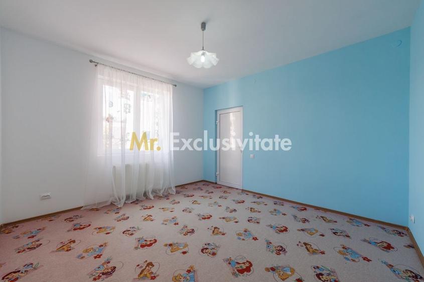 Casă cu 5 camere cu Teren 719 Mp în Găvana