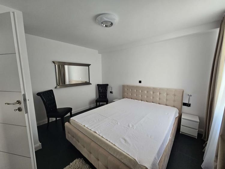 Apartament cu 2 camere decomandat, mobilat în Central