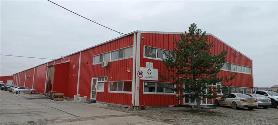 Spațiu industrial, de 600 mp, în Ștefăneștii de Jos