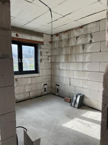 Casă individuală cu 4 camere cu Teren 300 Mp în Câmpenești