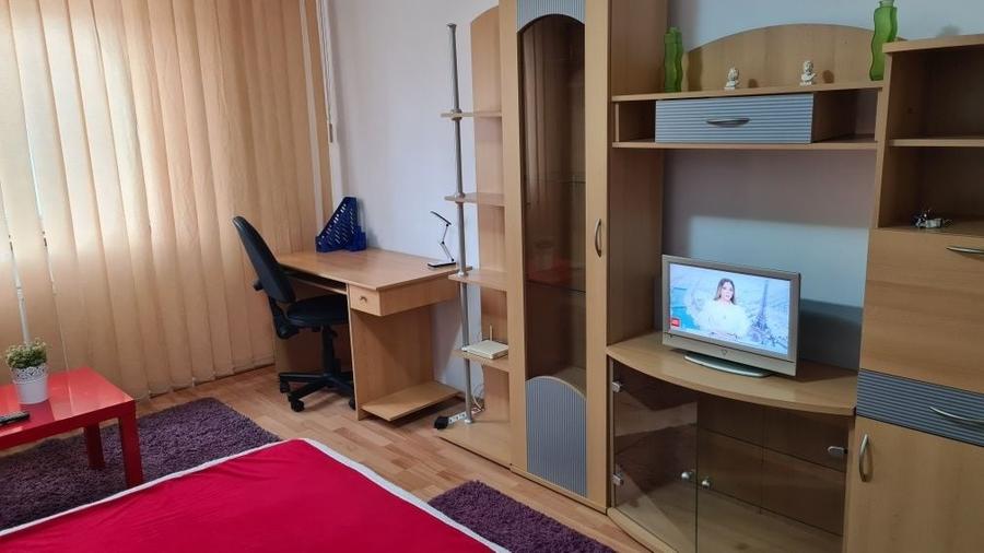 Garsonieră decomandată în Spitalul Județean
