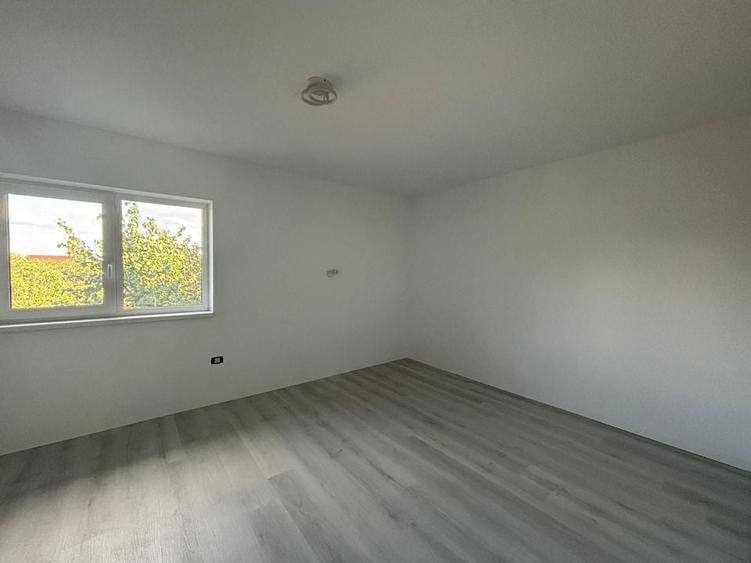 Duplex modern in comuna Sanandrei - 2