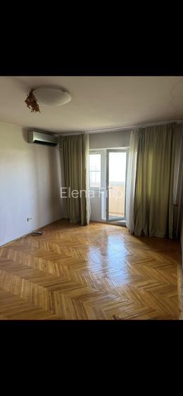 Vânzare apartament 3 camere