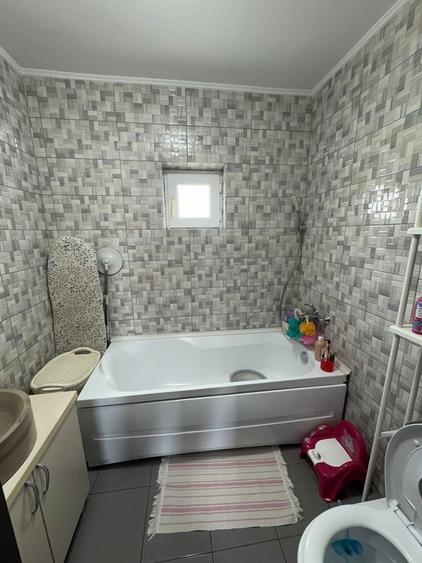 Casa la sol 3 camere Valu lui Traian - partea dreapta - 7