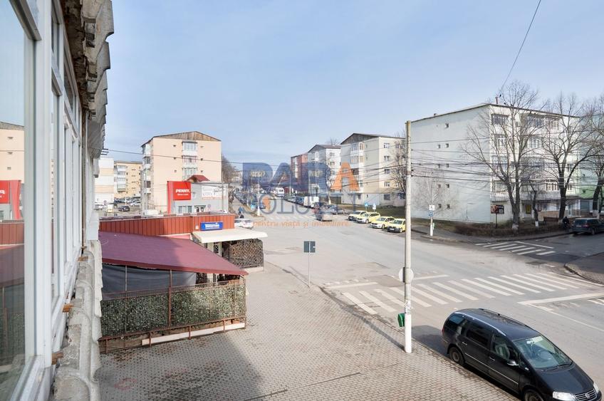 Apartament spațios cu 4 camere - renovat modern, mobilat și utilat - 13