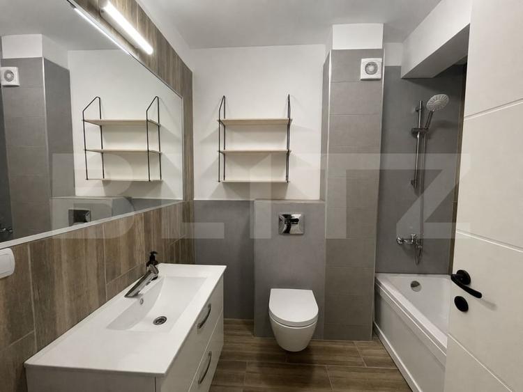 Apartament nou, 2 camere, 55 mp, balcon generos, parcare, zona Terra - 4