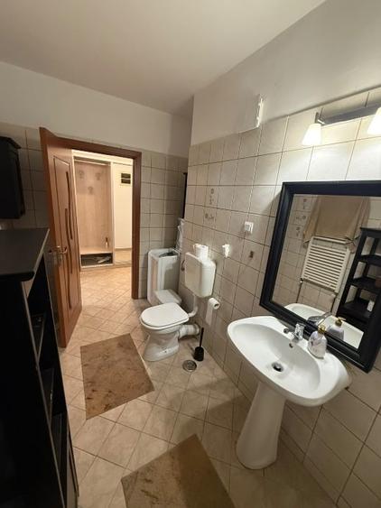 Apartament cu 2 camere decomandat, mobilat în Calea Călărașilor