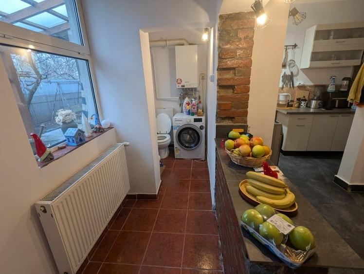 Casa cu 4 camere in zona Blascovici - 11