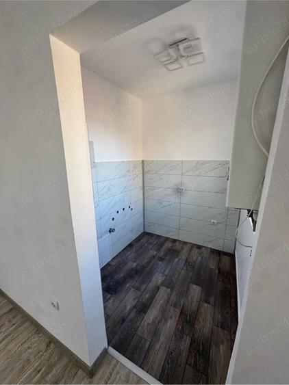 Apartament de vanzare cu 3 camere - 1