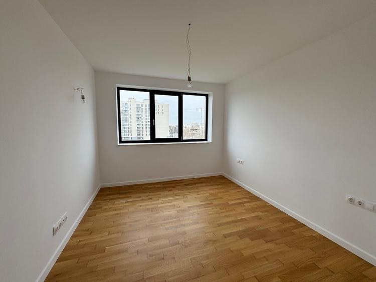 Apartament 3 camere vedere lac/ imobil nou/ comision 0 - 6