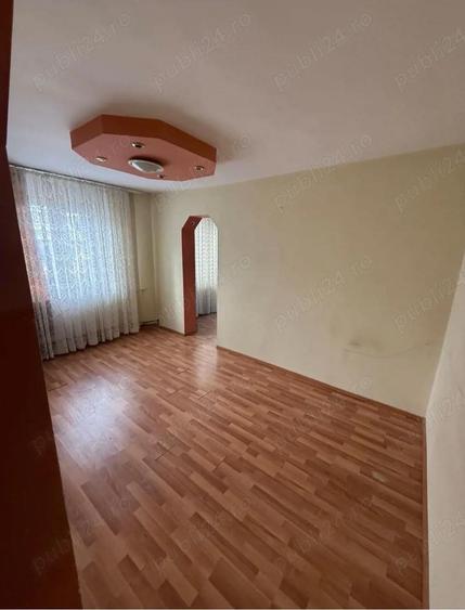 vand apartament 2 camere Stefanesti - 4