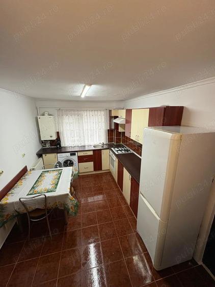 Ofer spre inchiriere apartament semidecomandat - 2