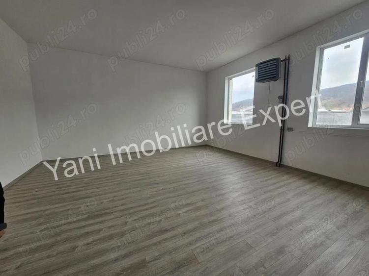 Proprietate cu multiple hale, de vanzare in comuna Baicule?ti, jude? Arge?. - 4