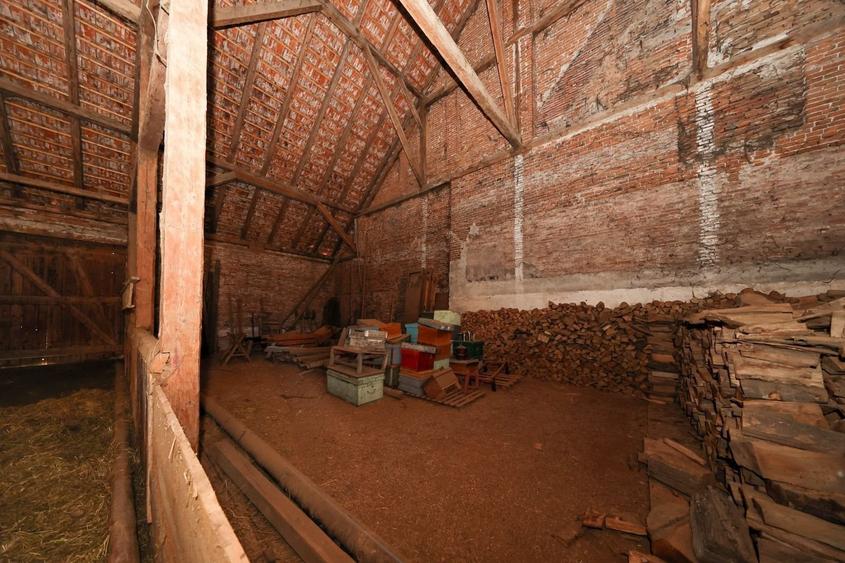 Casă Săsească Autentică cu Șură Impresionantă în Cristian – Teren 2729mp - 17